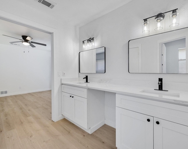 3352 Lanarc Drive - Photo Thumbnail 24