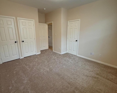 6406 Shakespeare Place - Photo Thumbnail 4