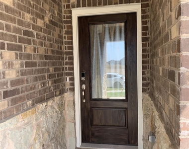 2320 Volans Drive - Photo Thumbnail 1