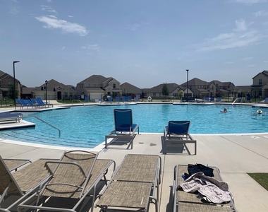 2320 Volans Drive - Photo Thumbnail 17