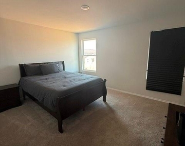 150 Dotty Lou Street - Photo Thumbnail 13