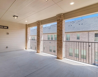 315 Ferndale Street - Photo Thumbnail 24