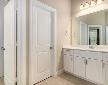 315 Ferndale Street - Photo Thumbnail 18