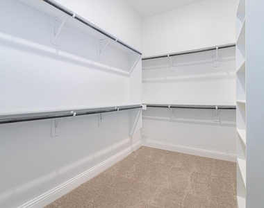 315 Ferndale Street - Photo Thumbnail 20