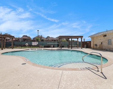 315 Ferndale Street - Photo Thumbnail 29
