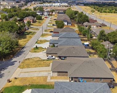 3217 Karen Street - Photo Thumbnail 24