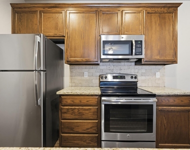 3217 Karen Street - Photo Thumbnail 7