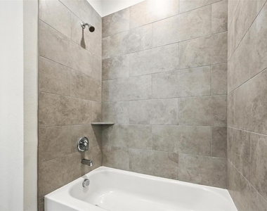 235 Community Drive - Photo Thumbnail 8