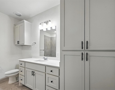 235 Community Drive - Photo Thumbnail 3