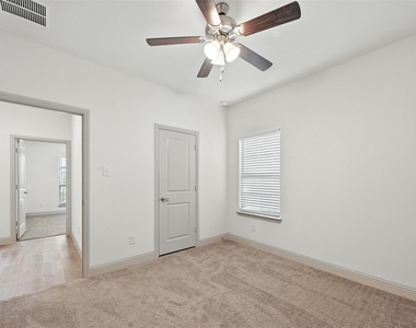 235 Community Drive - Photo Thumbnail 7