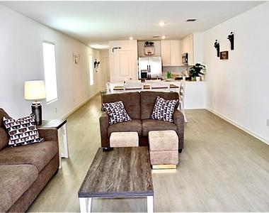 3907 Ontario Way - Photo Thumbnail 17