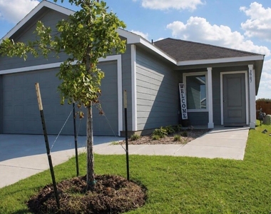 3907 Ontario Way - Photo Thumbnail 1