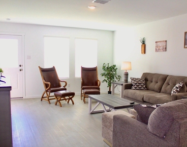 3907 Ontario Way - Photo Thumbnail 12