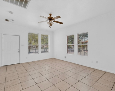 762 Bethpage Avenue - Photo Thumbnail 9
