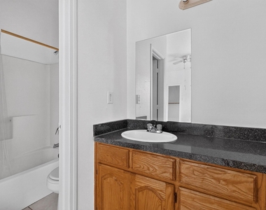 762 Bethpage Avenue - Photo Thumbnail 26