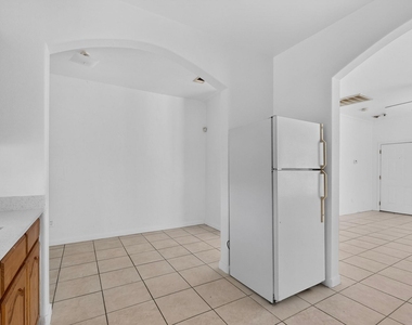 762 Bethpage Avenue - Photo Thumbnail 15