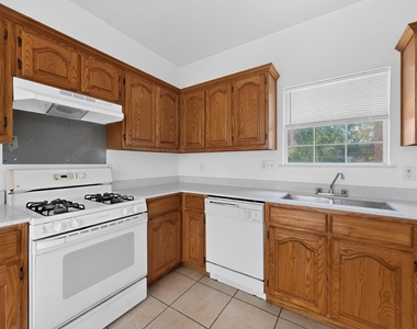 762 Bethpage Avenue - Photo Thumbnail 18