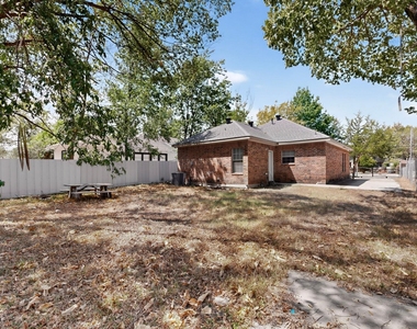 762 Bethpage Avenue - Photo Thumbnail 37