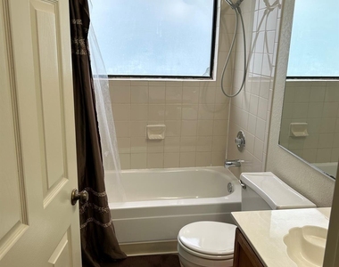 1225 Eaton Lane - Photo Thumbnail 19