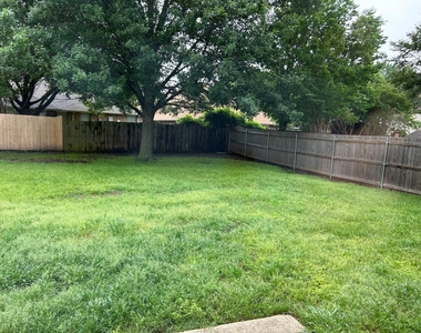 1225 Eaton Lane - Photo Thumbnail 22