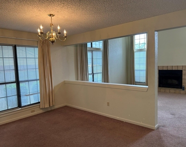 1225 Eaton Lane - Photo Thumbnail 5