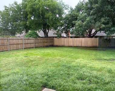 1225 Eaton Lane - Photo Thumbnail 21