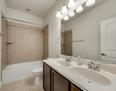 601 Elm Creek Drive - Photo Thumbnail 3