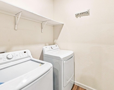 8405 Hawkview Drive - Photo Thumbnail 20