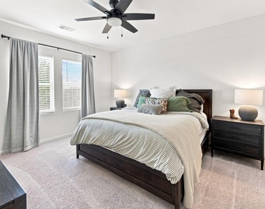 8405 Hawkview Drive - Photo Thumbnail 11