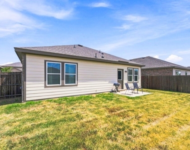 8405 Hawkview Drive - Photo Thumbnail 23