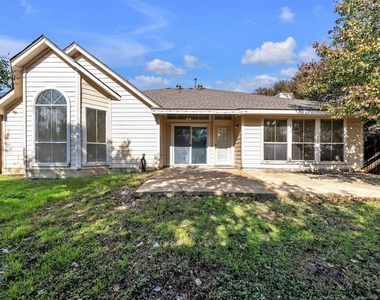 2202 Richmond Circle - Photo Thumbnail 36