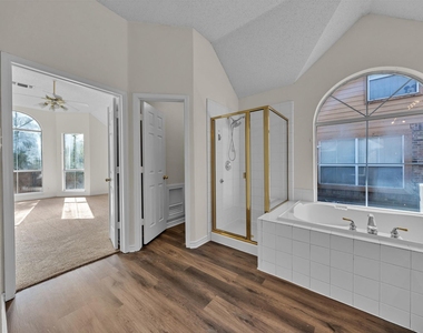 2202 Richmond Circle - Photo Thumbnail 30
