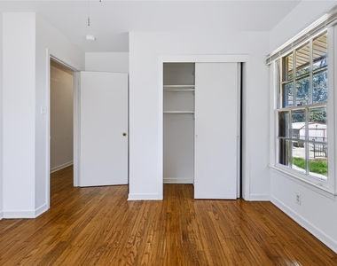 732 Hurstview Drive - Photo Thumbnail 21