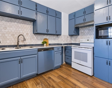 732 Hurstview Drive - Photo Thumbnail 7