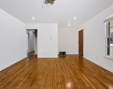 732 Hurstview Drive - Photo Thumbnail 6
