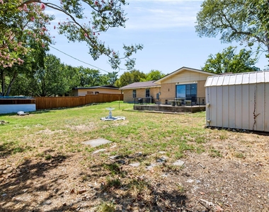 732 Hurstview Drive - Photo Thumbnail 28