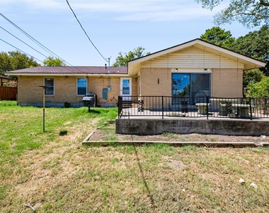 732 Hurstview Drive - Photo Thumbnail 27