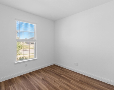 2900 Long Slope Road - Photo Thumbnail 27