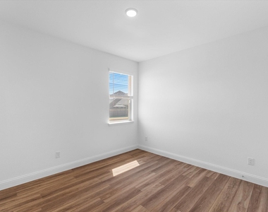2900 Long Slope Road - Photo Thumbnail 24