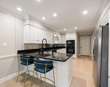 3326 Augusta Boulevard - Photo Thumbnail 9