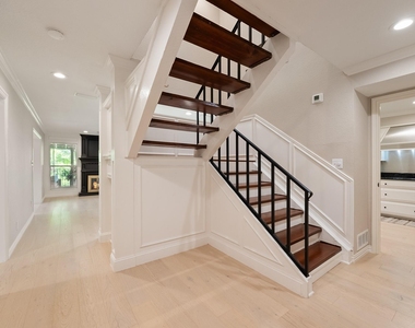 3326 Augusta Boulevard - Photo Thumbnail 2
