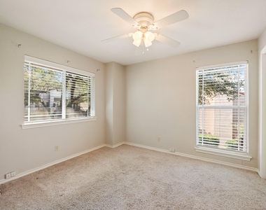3326 Augusta Boulevard - Photo Thumbnail 25