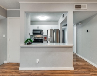 4317 Hartford Street - Photo Thumbnail 11