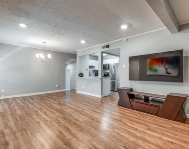 4317 Hartford Street - Photo Thumbnail 8