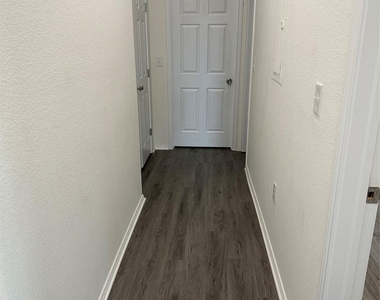 301 Ward Street - Photo Thumbnail 19