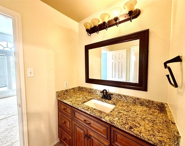5808 Colby Drive - Photo Thumbnail 27