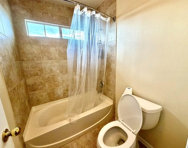 5808 Colby Drive - Photo Thumbnail 28