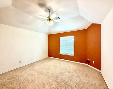 5808 Colby Drive - Photo Thumbnail 26