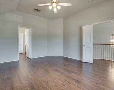 3816 Johnson Drive - Photo Thumbnail 16