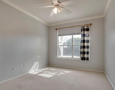 3816 Johnson Drive - Photo Thumbnail 11